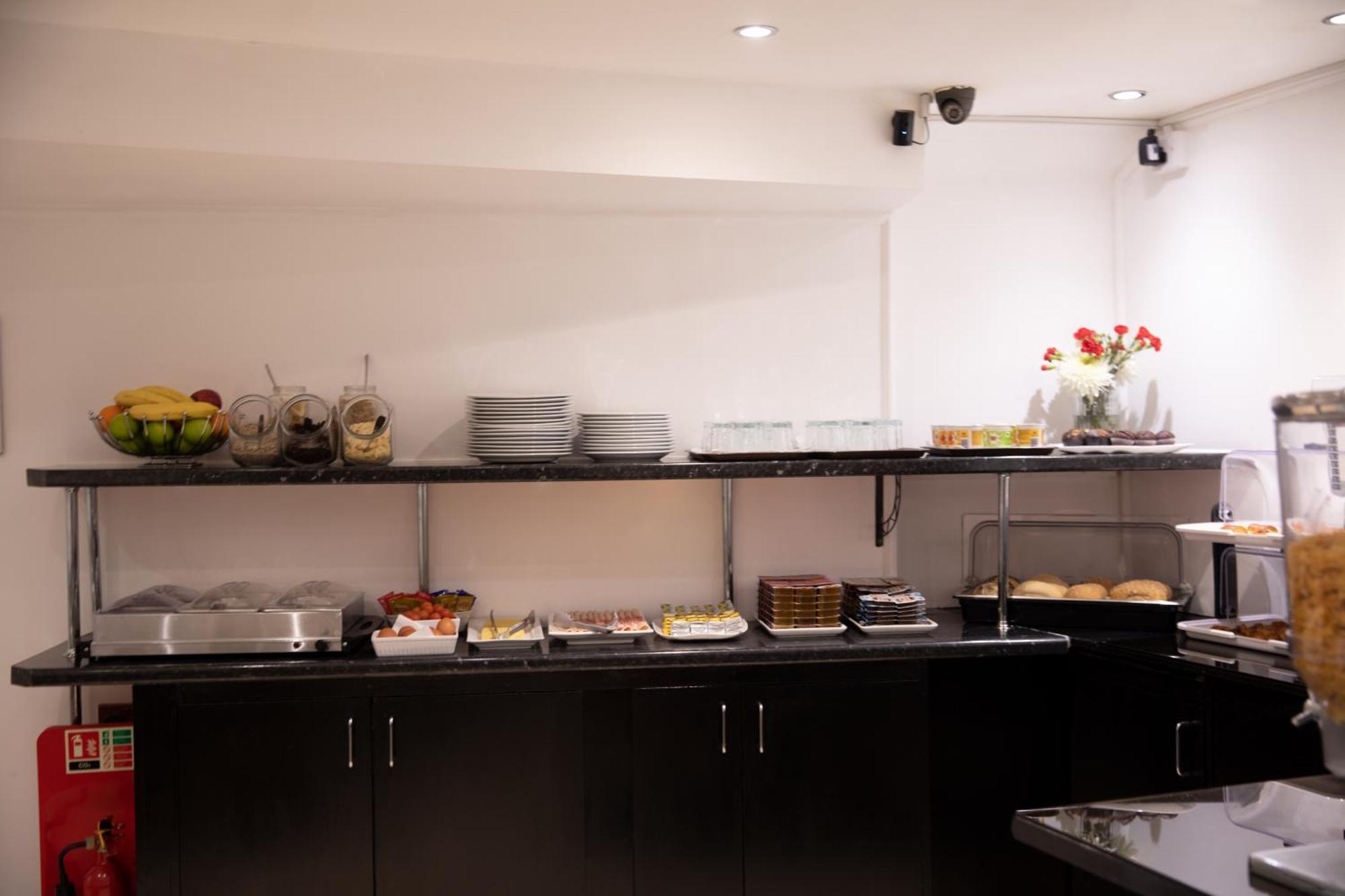 Duke Of Leinster Hotel London Ngoại thất bức ảnh