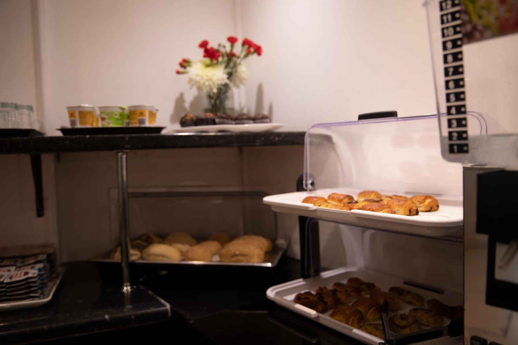 Duke Of Leinster Hotel London Ngoại thất bức ảnh